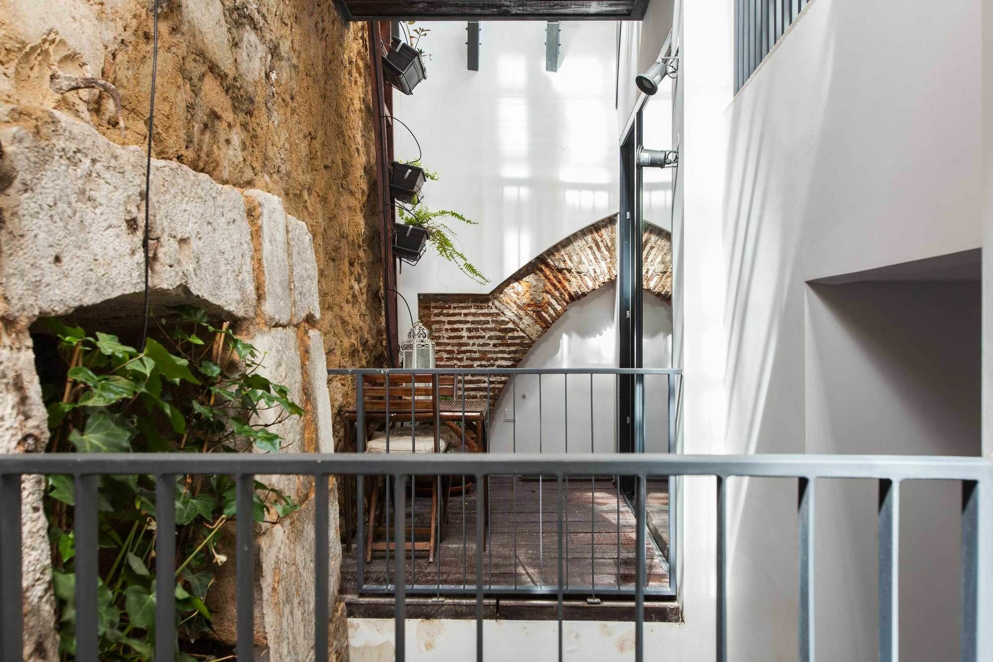 The Old Stables Chiado Apartments Lisboa Exterior foto